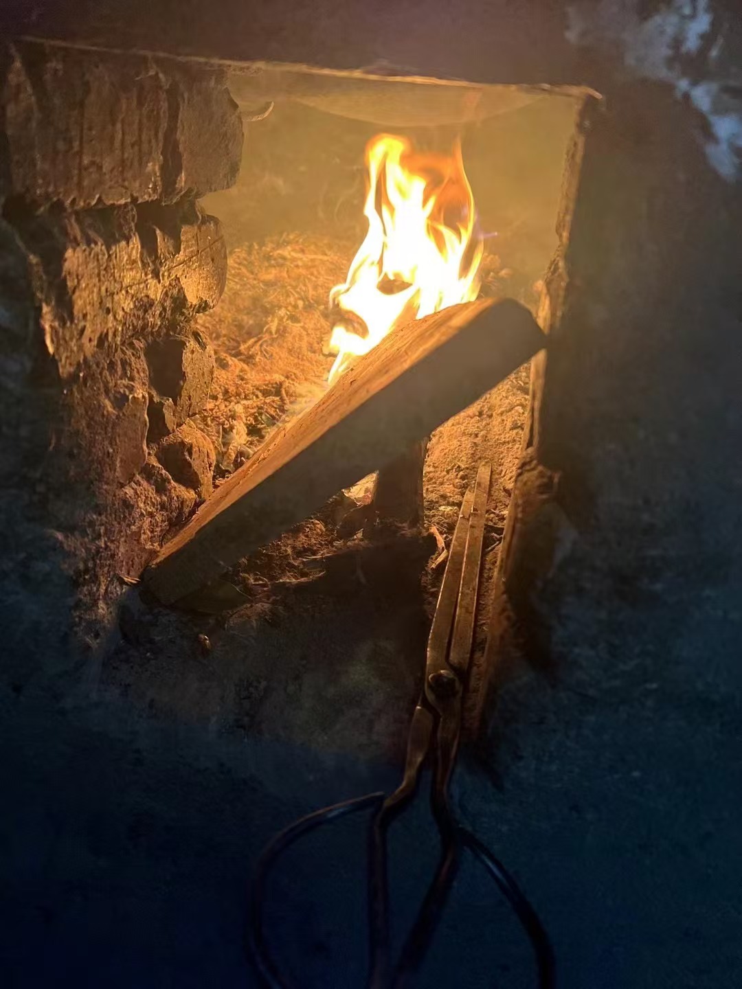 The wood-fired stove at home in my hometown